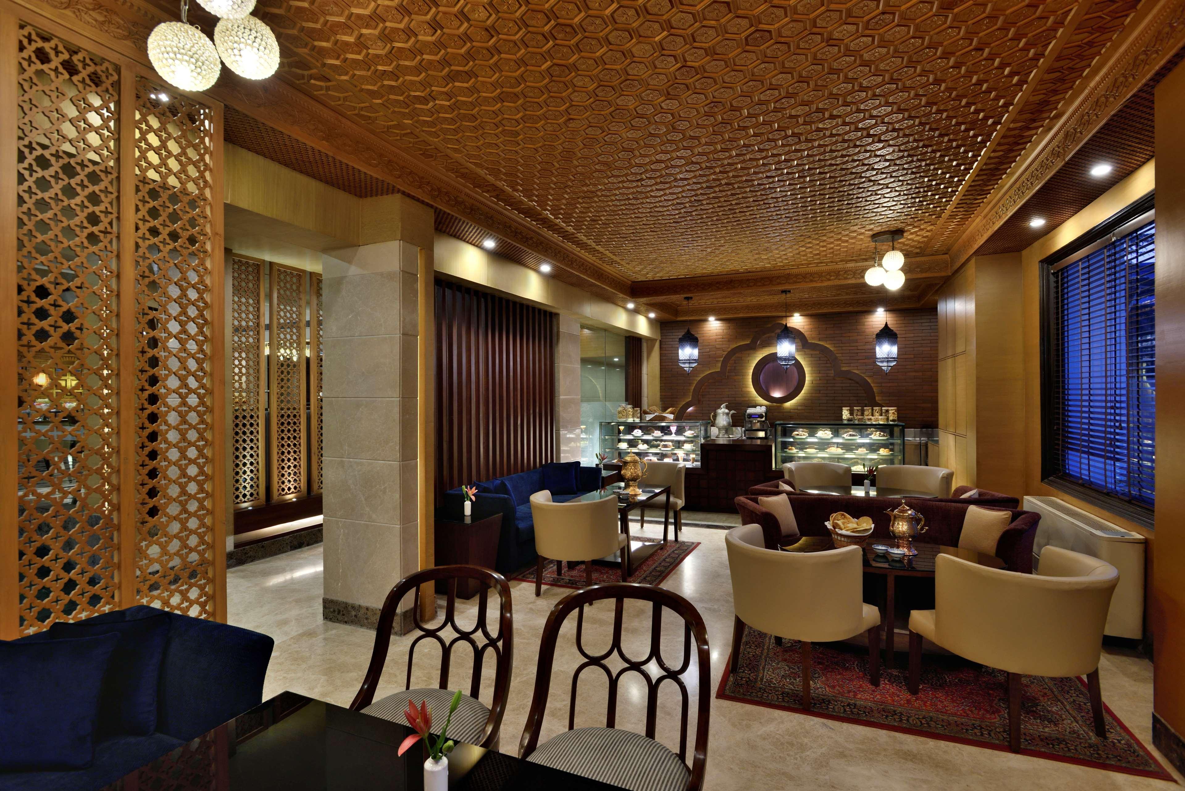 Radisson Srinagar Hotel Exterior foto